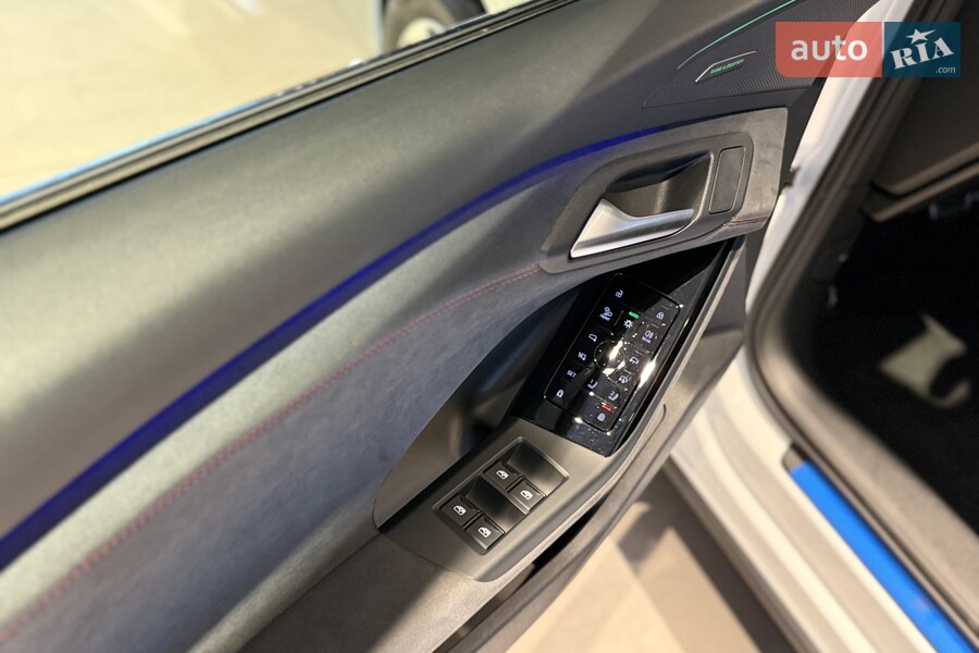 Audi Q6 e-tron - фото 17