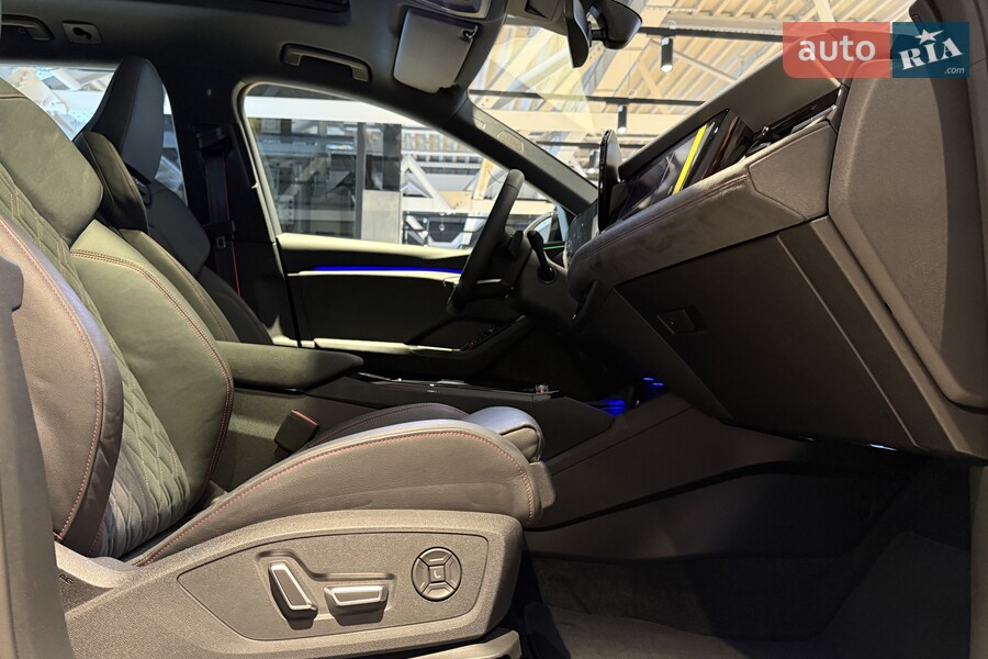 Audi Q6 e-tron - фото 30