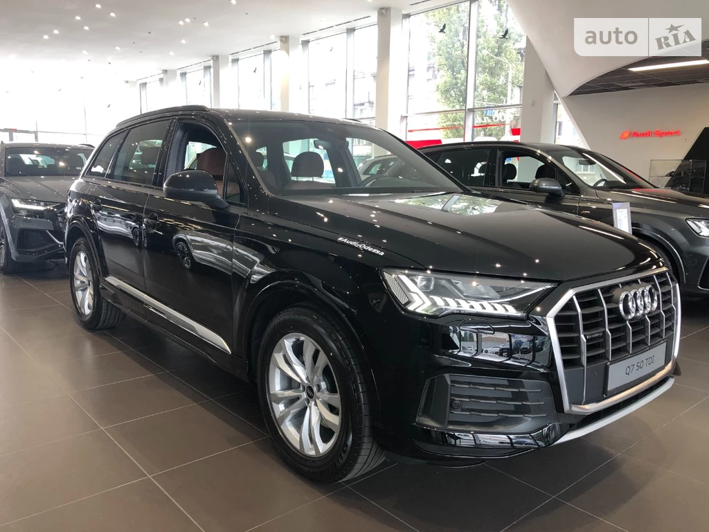 Audi Q7 Basis