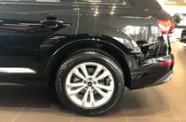 Audi Q7 Basis