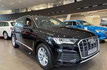 Audi Q7 Basis