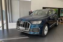 Audi Q7 Basis