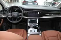 Audi Q7 Basis