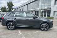 Audi Q7 - фото 10