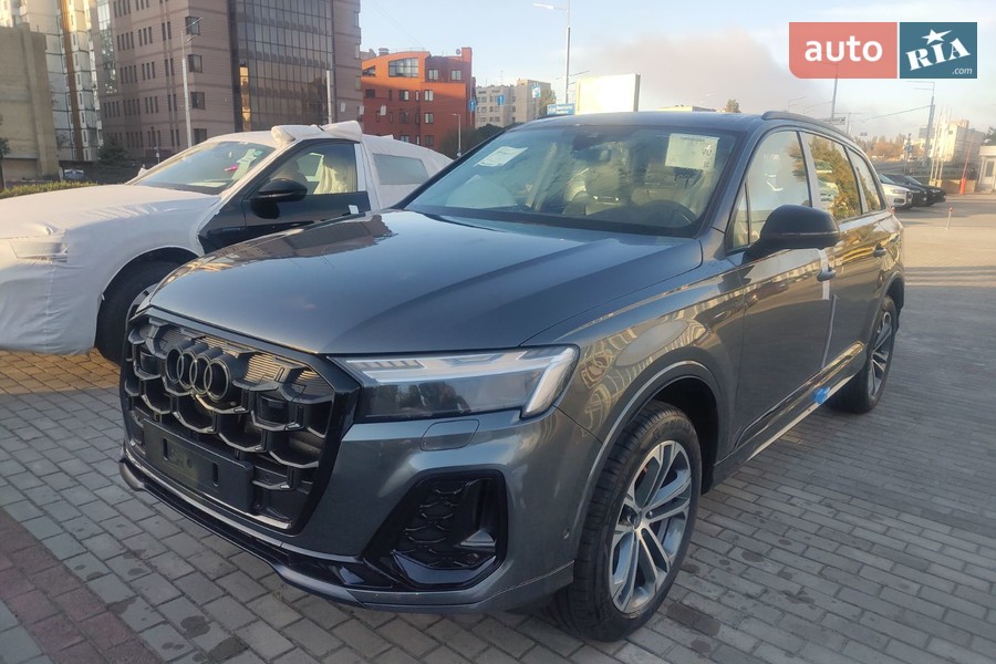 Audi Q7 - фото 8