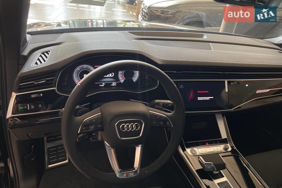 Audi Q7 - фото 10