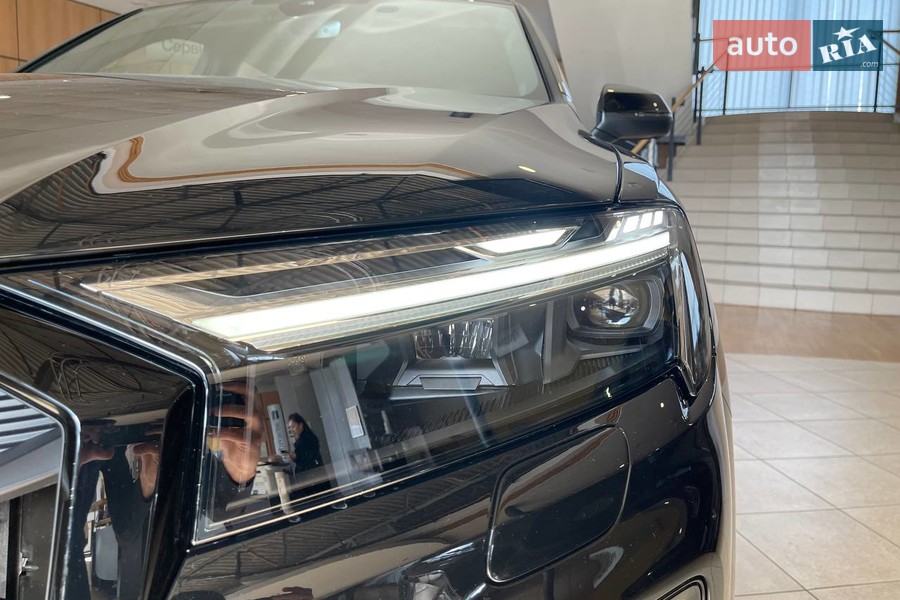 Audi Q7 - фото 5