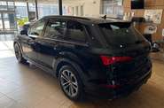 Audi Q7 - фото 2