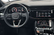 Audi Q7 Basis