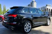 Audi Q7 - фото 6