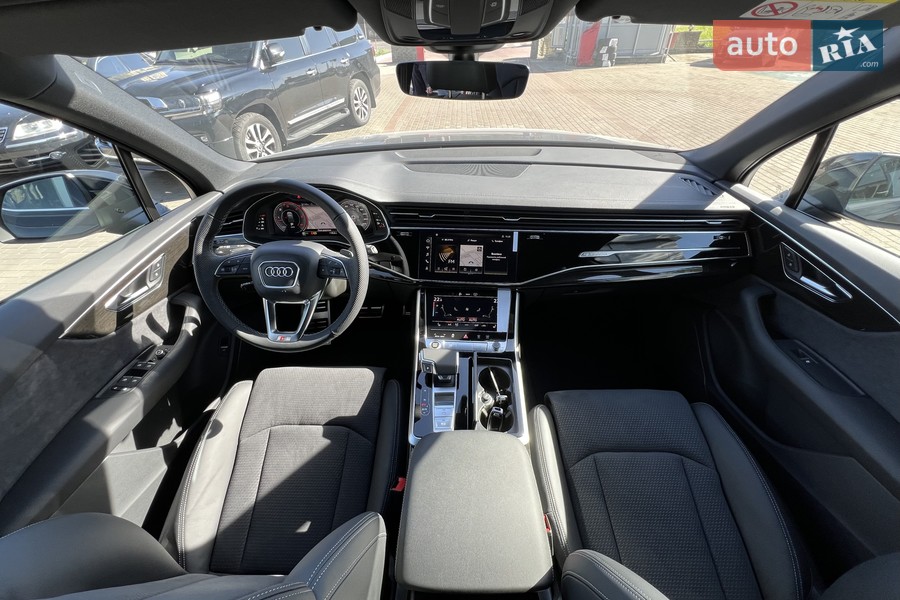 Audi Q7 - фото 34