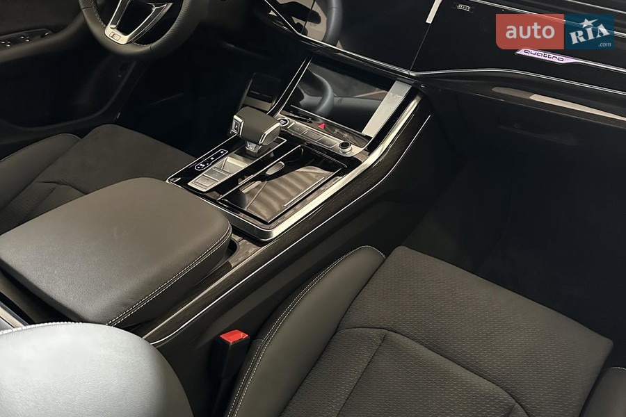 Audi Q7 - фото 20