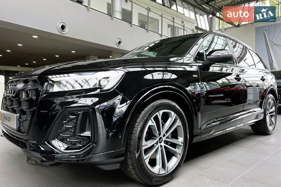 Audi Q7 - фото 2
