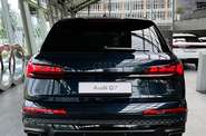 Audi Q7 - фото 8