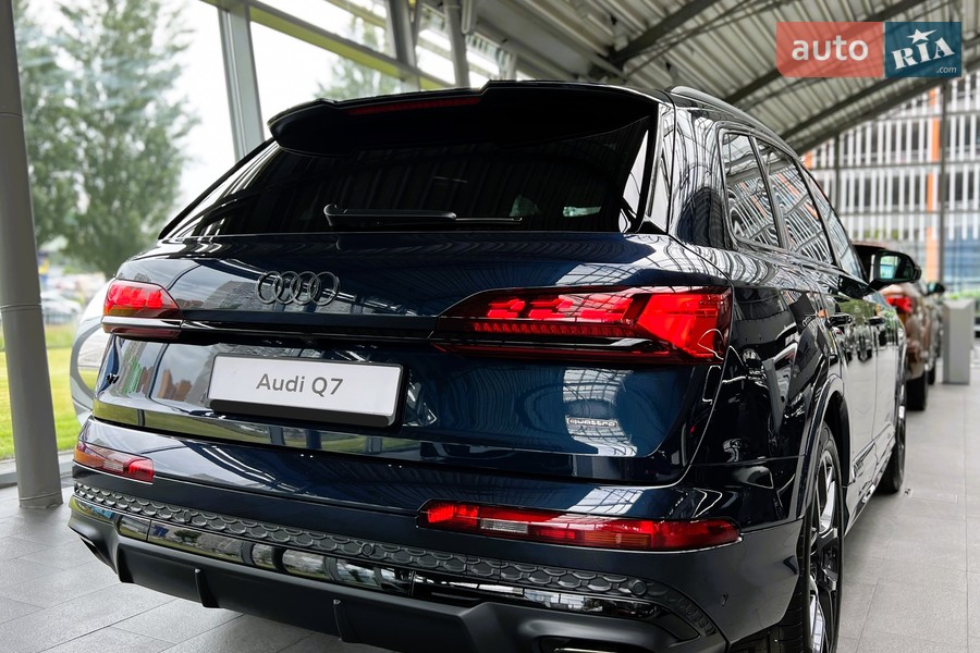 Audi Q7 - фото 6