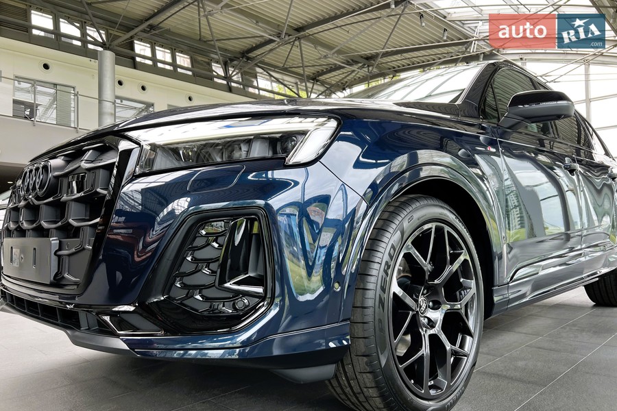 Audi Q7 - фото 13