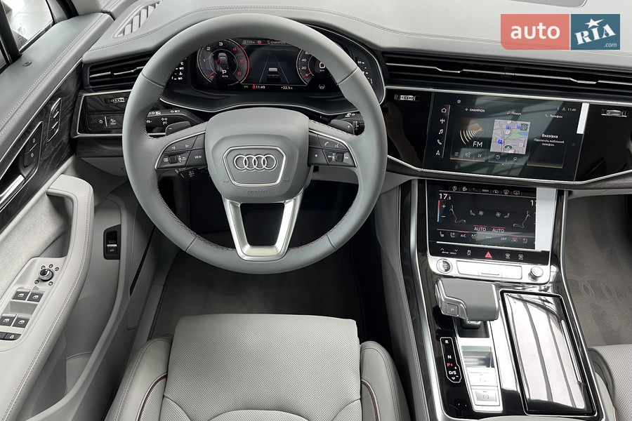 Audi Q7 - фото 38