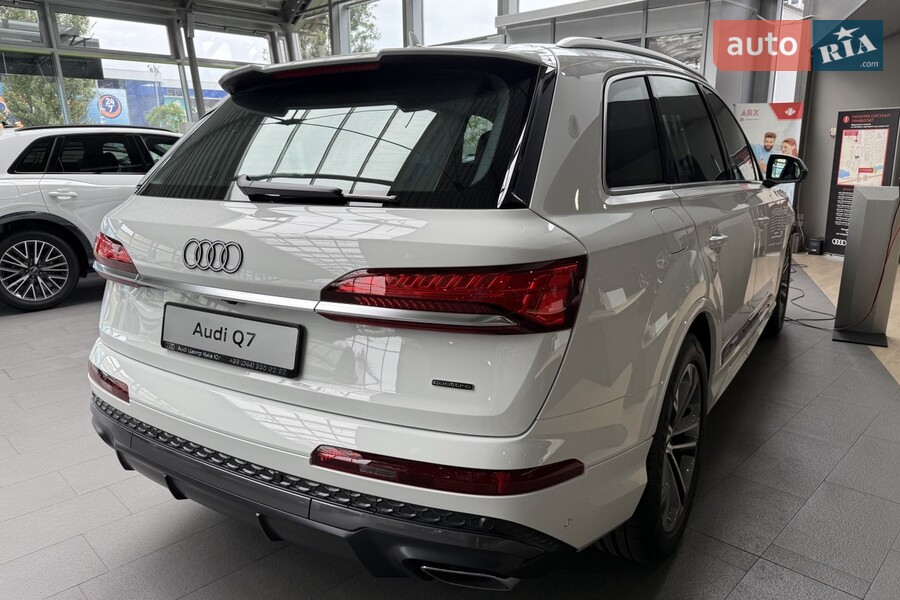 Audi Q7 - фото 4