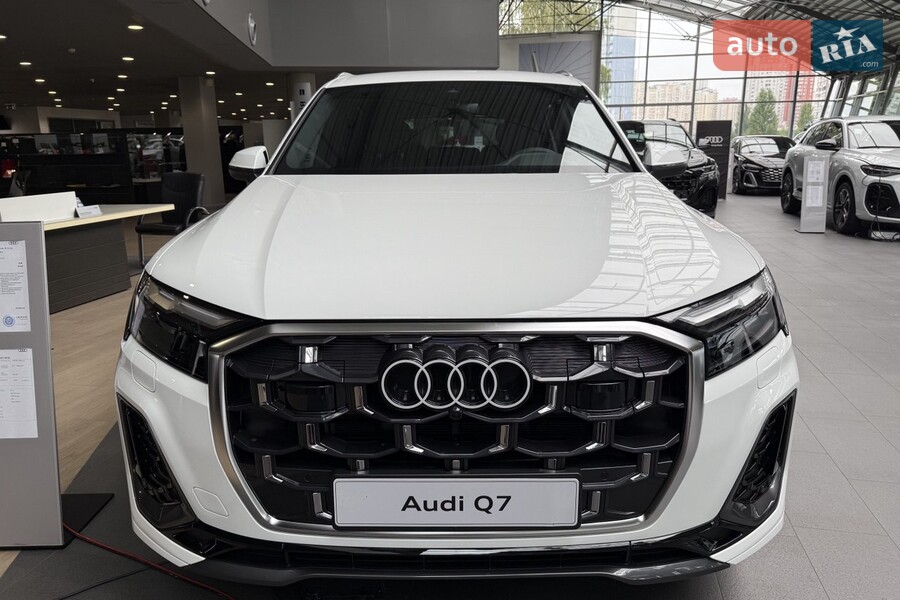 Audi Q7 - фото 1