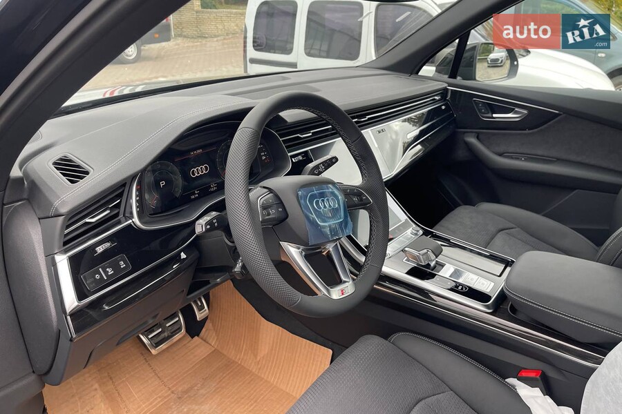 Audi Q7 - фото 12