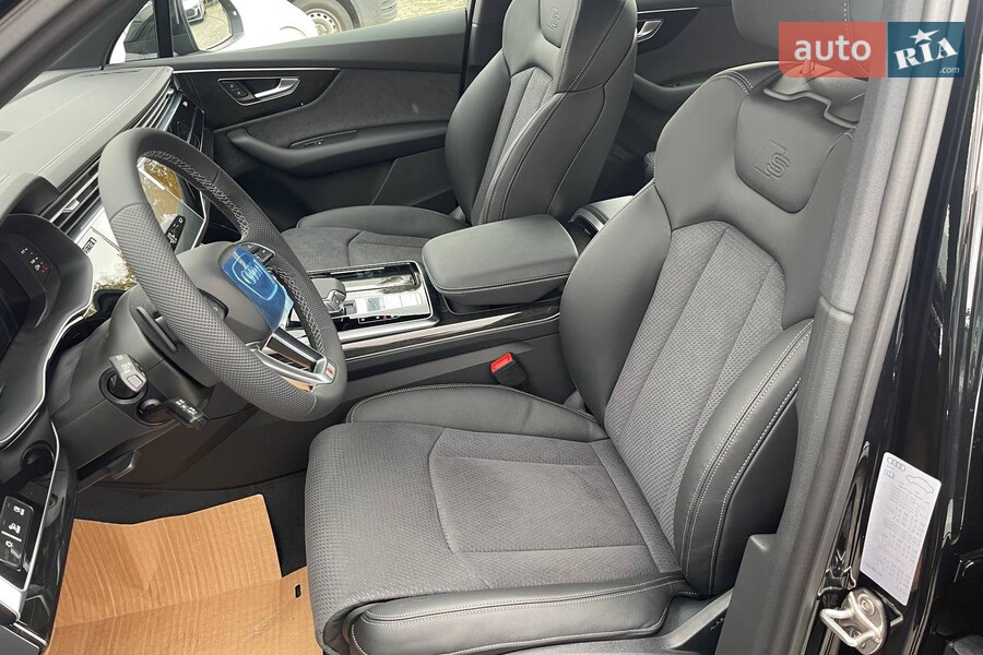 Audi Q7 - фото 11