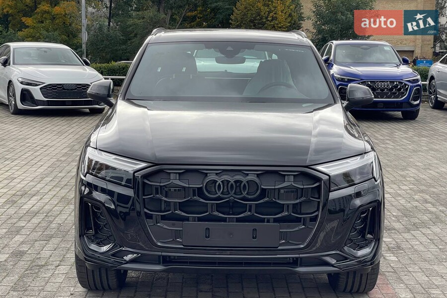 Audi Q7 - фото 1