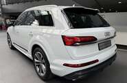 Audi Q7 - фото 4