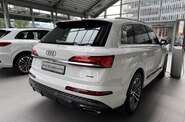 Audi Q7 - фото 5