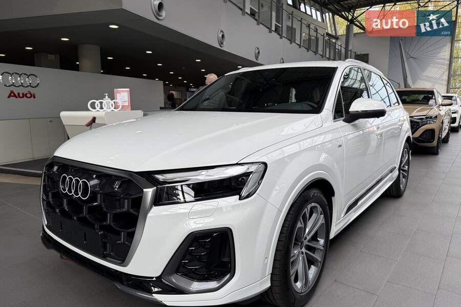 Audi Q7 - фото 2