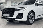 Audi Q7 Audi Q7 S-Line