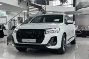 Audi Q7 Audi Q7 S-Line