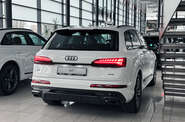 Audi Q7 Audi Q7 S-Line