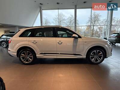 Новый Audi Q7 2025 - фото 5