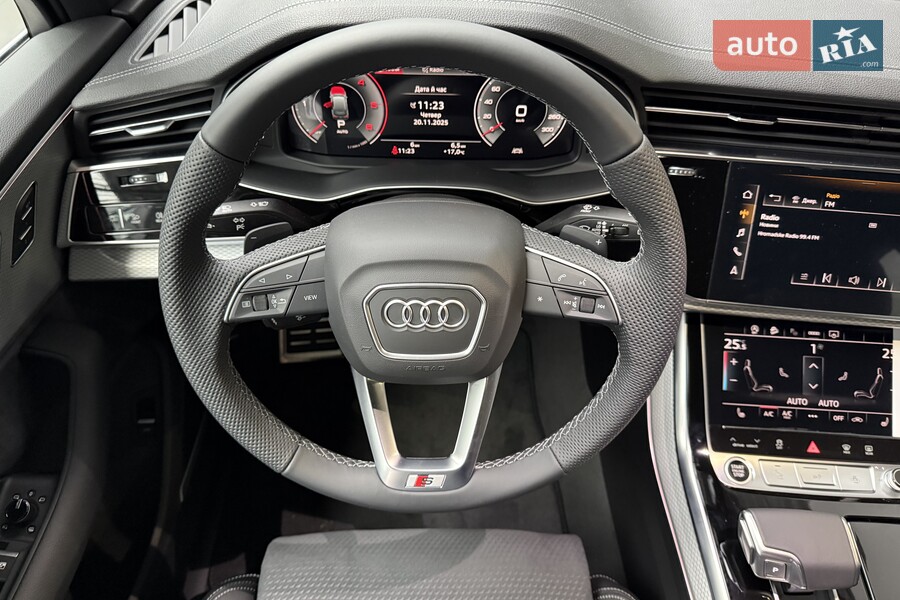 Audi Q7 - фото 19
