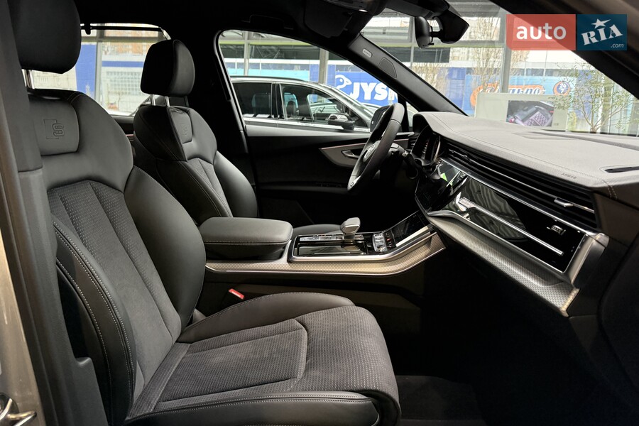 Audi Q7 - фото 22