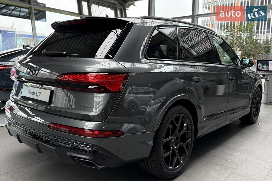Audi Q7 - фото 5