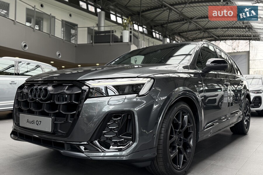 Audi Q7 - фото 1