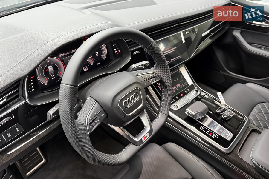 Audi Q7 - фото 21