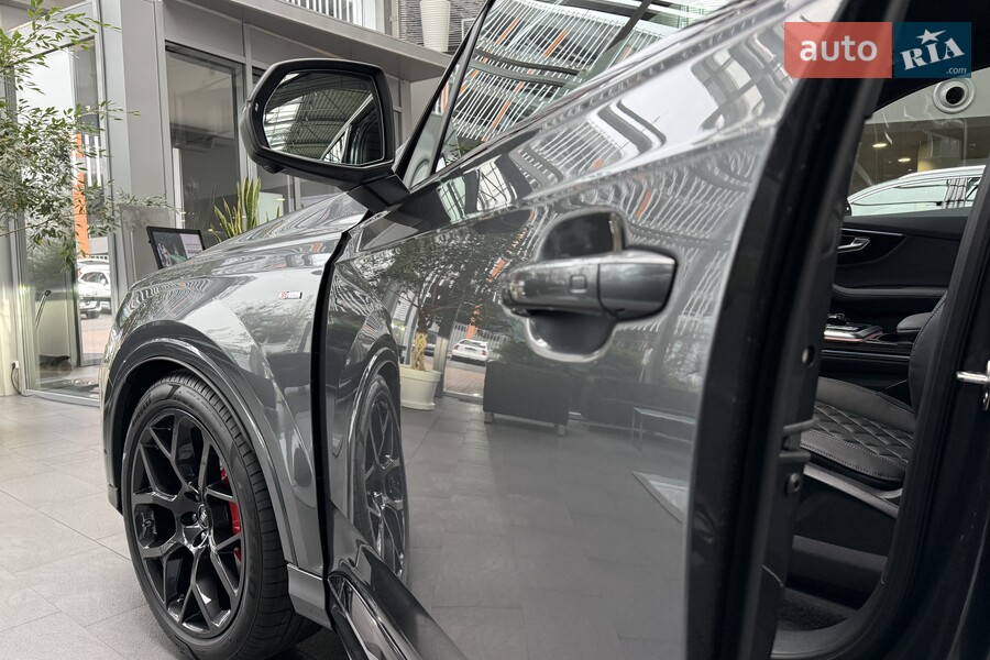 Audi Q7 - фото 9