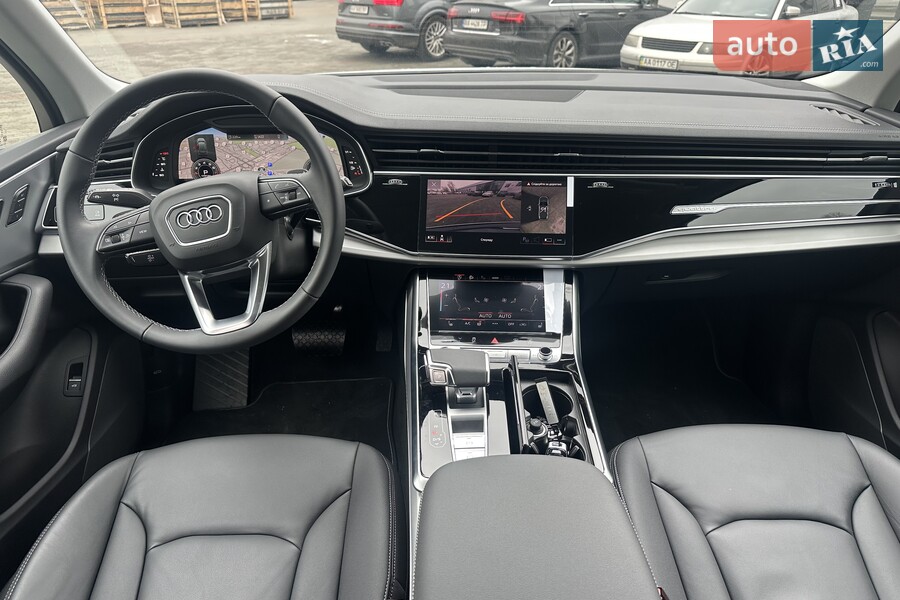 Audi Q7 - фото 7
