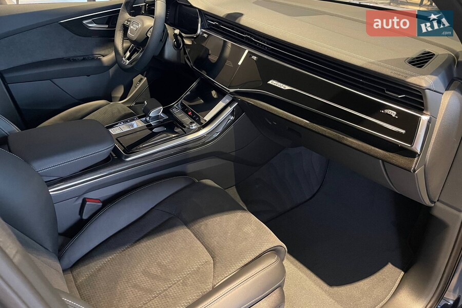Audi Q7 - фото 22