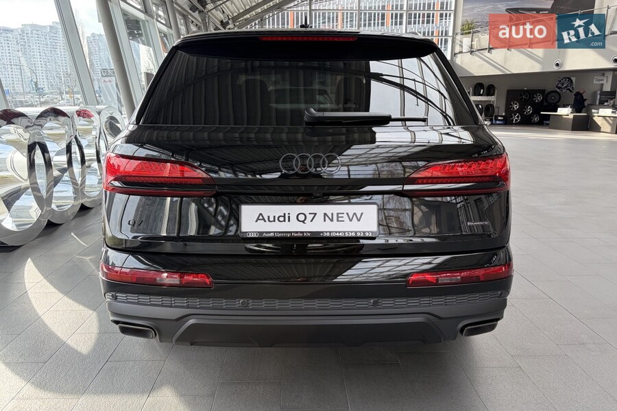 Audi Q7 - фото 3