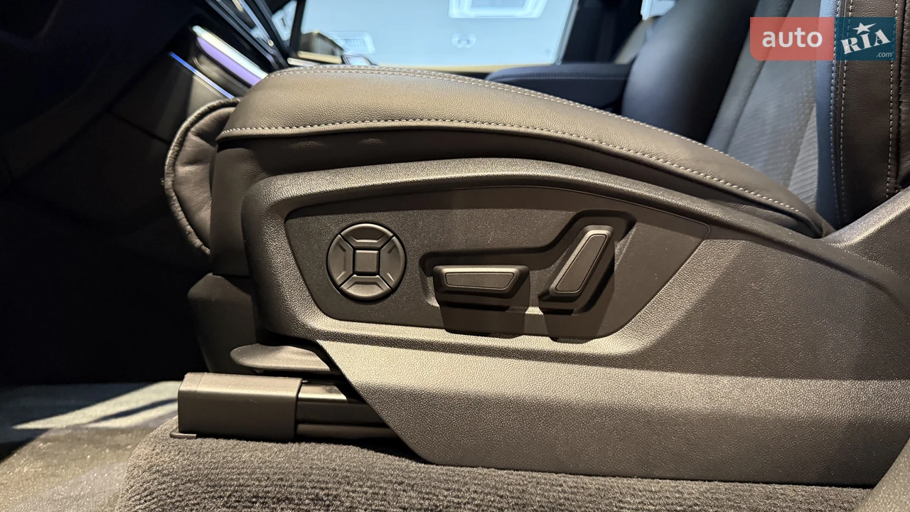 Audi-30