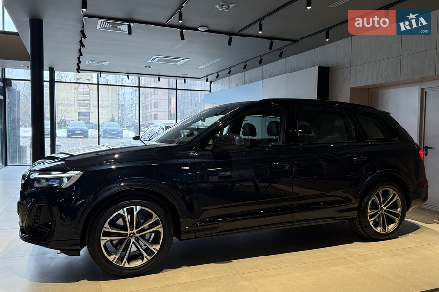 Audi Q7 - фото 5