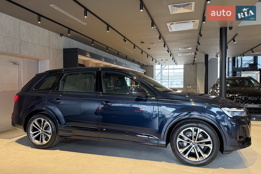 Audi Q7 - фото 7