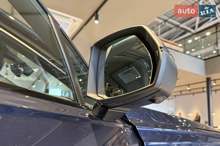 Audi Q7 - фото 13