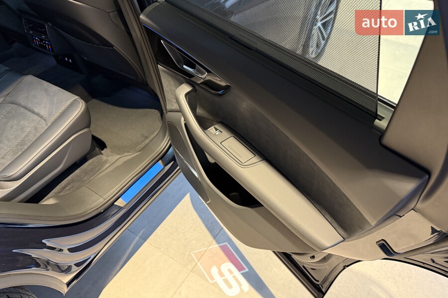 Audi Q7 - фото 28