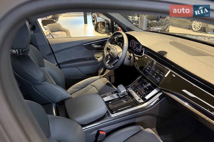 Audi Q7 - фото 32