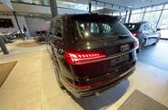 Audi Q7 - фото 5