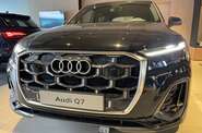 Audi Q7 - фото 9